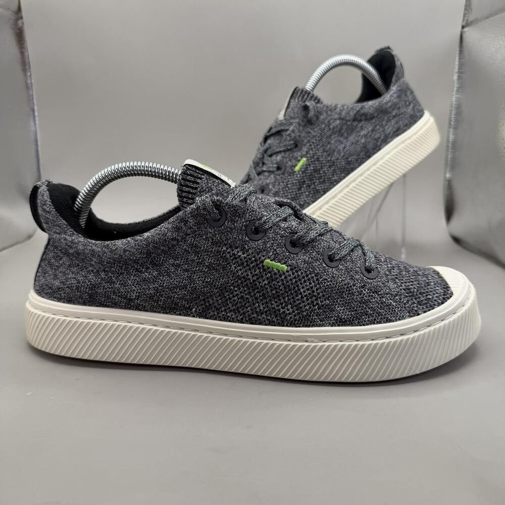 Cariuma Ibi Knit Shoes Mens 8.5/Womens 10 Gray Fleck Casual Sneakers 300608G14M